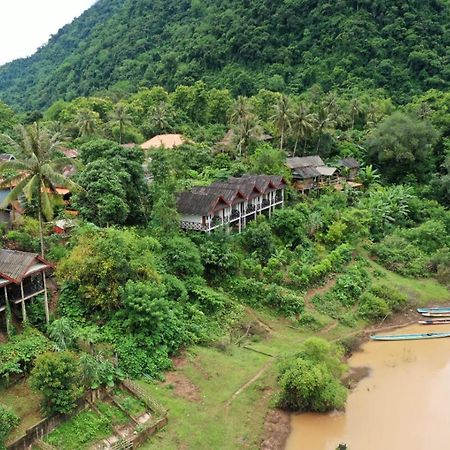 Pdv Guesthouse Muang Ngoi Exteriér fotografie