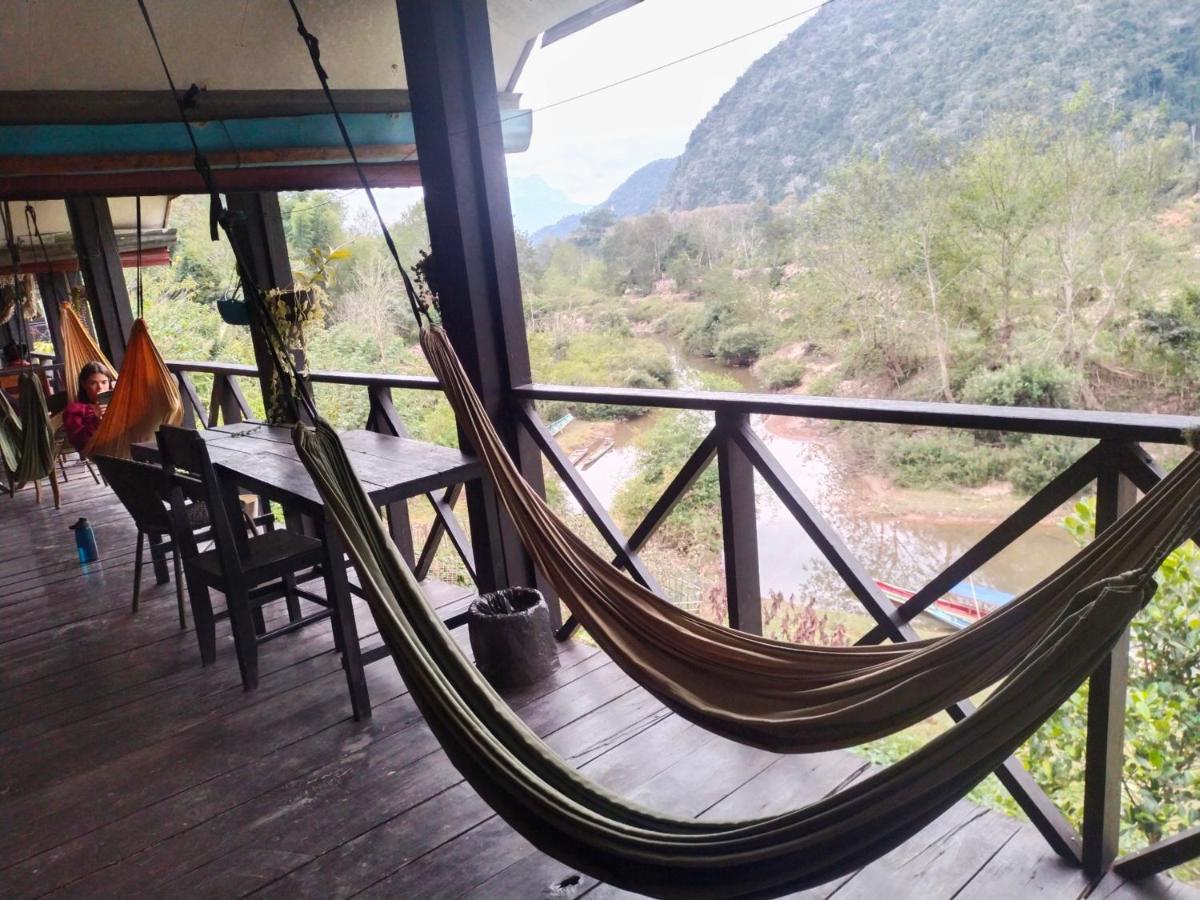 Pdv Guesthouse Muang Ngoi Exteriér fotografie
