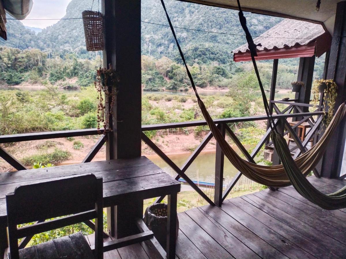 Pdv Guesthouse Muang Ngoi Exteriér fotografie